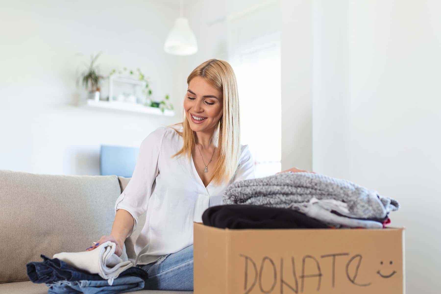 A young woman, embarking on a new chapter in her life after divorce, has chosen to donate some of her clothes.